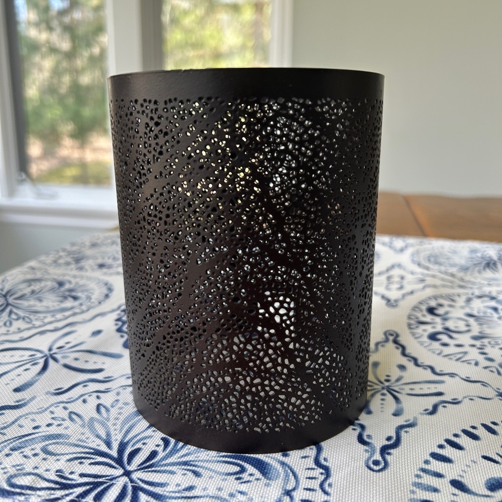 Scentsy bronze color Metal wrap